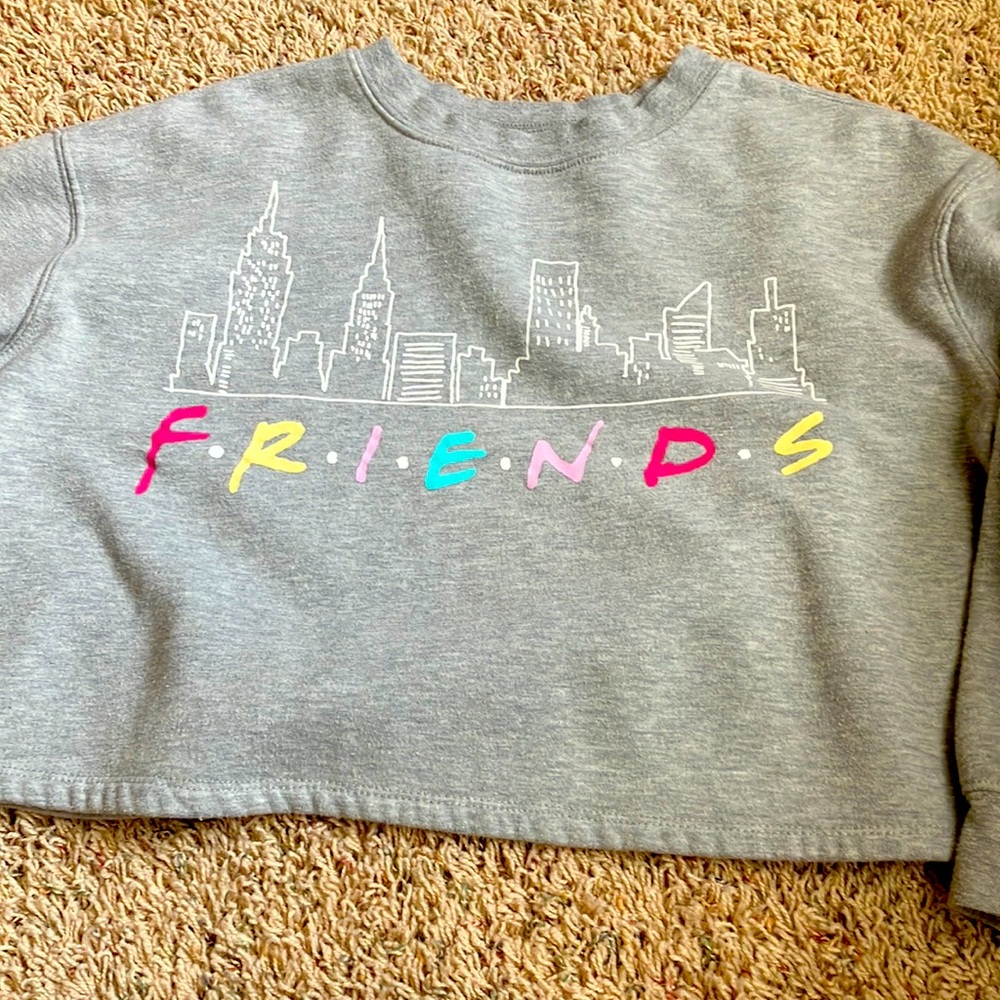 Cropped FRIENDS long sleeve